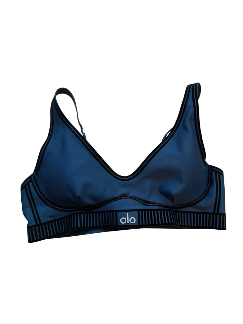 ALO Yoga Airlift Line Up Bra in Eclipse